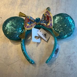 😊2 lots for$20-BNWT Authentic Disney Parks Princess Jasmine sequins Minnie ears